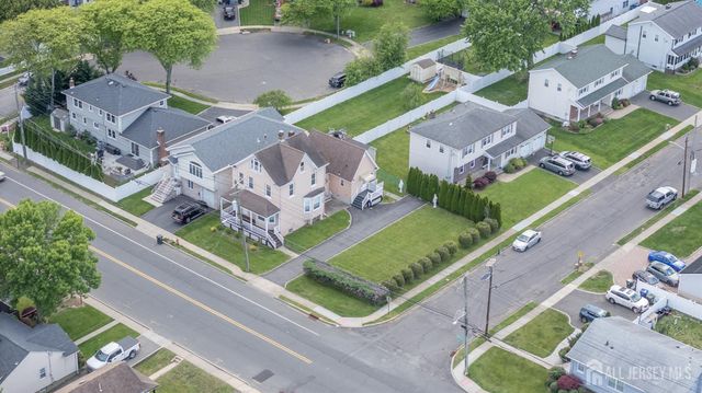 1120 Madison Hill Road, Clark, NJ 07066