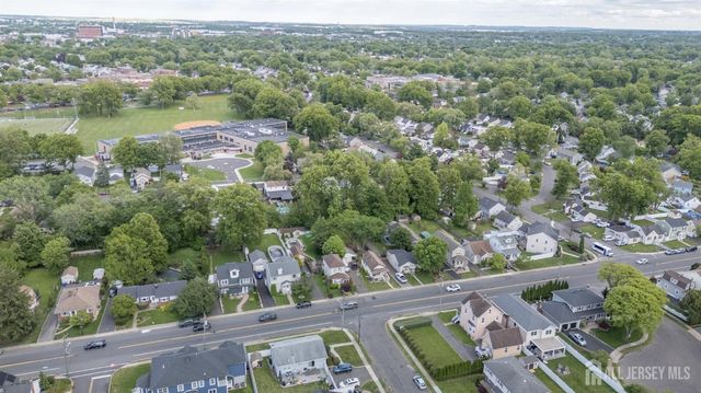1120 Madison Hill Road, Clark, NJ 07066