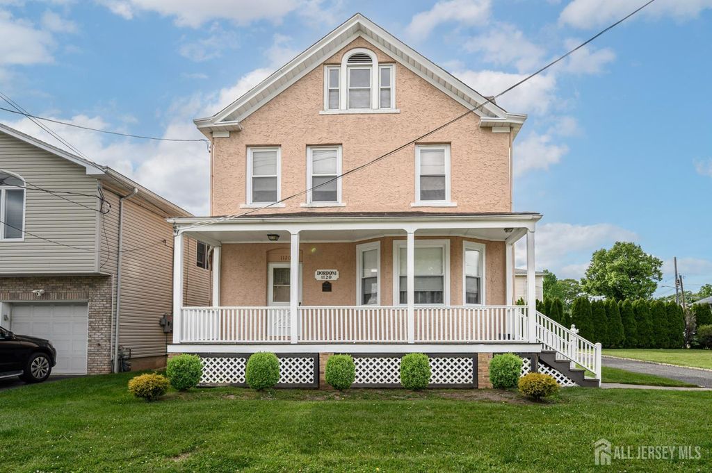 1120 Madison Hill Road, Clark, NJ 07066