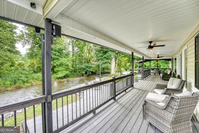 33 Tusquittee Valley Lane, Hayesville, NC 28904