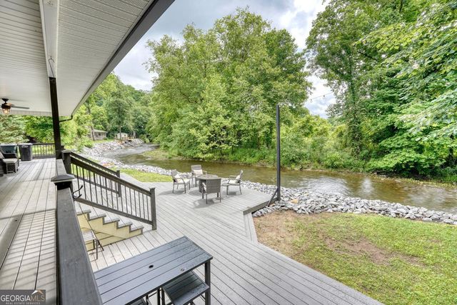 33 Tusquittee Valley Lane, Hayesville, NC 28904