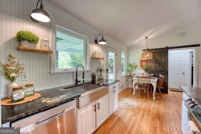 33 Tusquittee Valley Lane, Hayesville, NC 28904