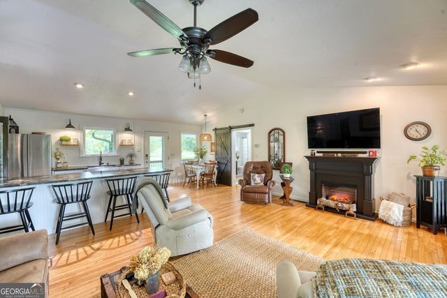 33 Tusquittee Valley Lane, Hayesville, NC 28904