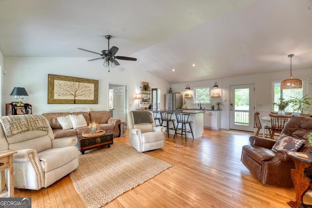 33 Tusquittee Valley Lane, Hayesville, NC 28904