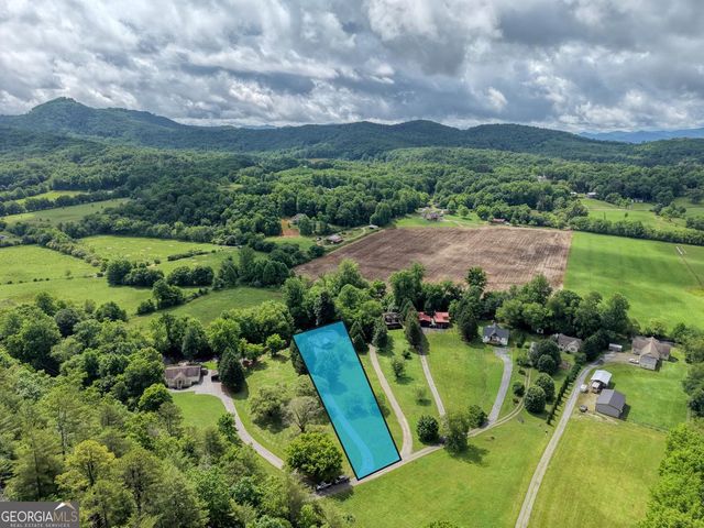 33 Tusquittee Valley Lane, Hayesville, NC 28904