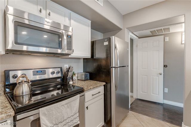 7255 West Sunset Road 2155, Las Vegas, NV 89113