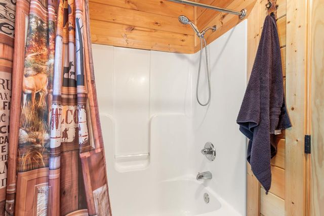 245 Fern Way, Murphy, NC 28906