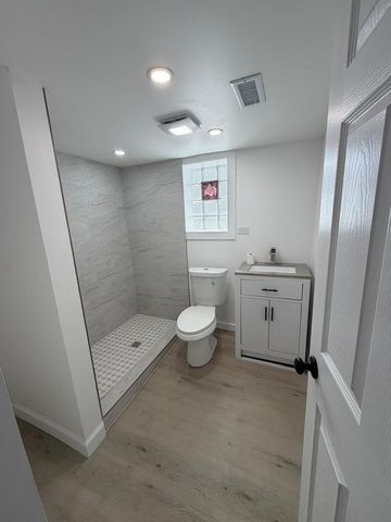 10426 S Calhoun Avenue, Chicago, IL 60617