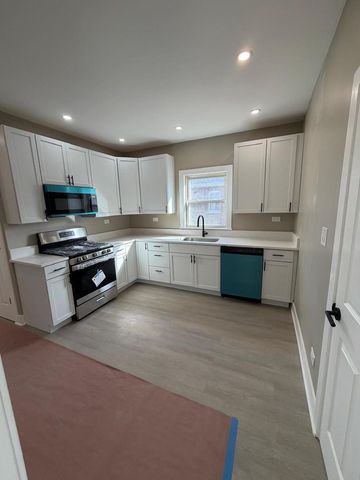 10426 S Calhoun Avenue, Chicago, IL 60617