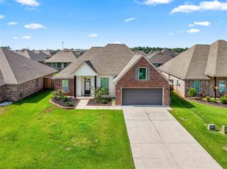 1927 Calvin Court, Lake Charles, LA 70607