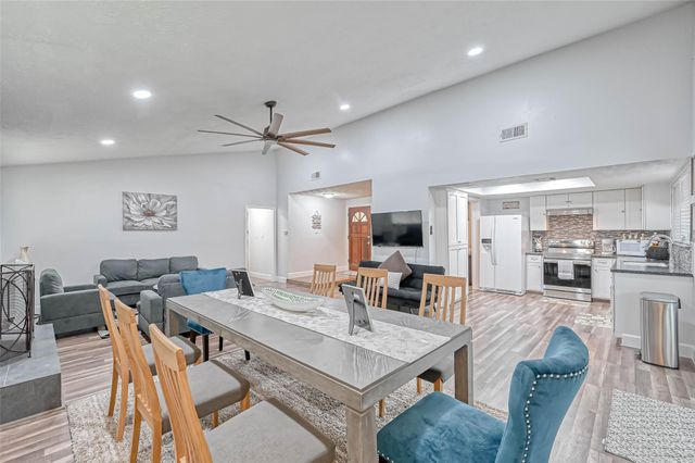 11618 Corona Lane, Houston, TX 77072