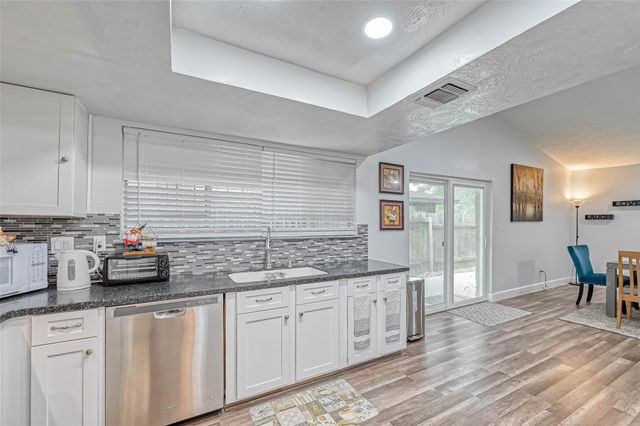 11618 Corona Lane, Houston, TX 77072