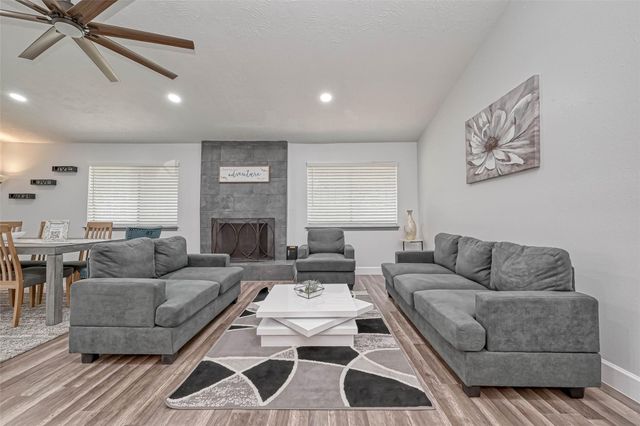 11618 Corona Lane, Houston, TX 77072