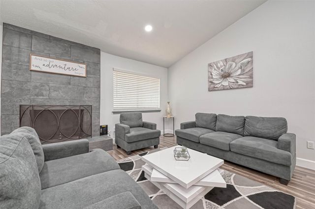 11618 Corona Lane, Houston, TX 77072