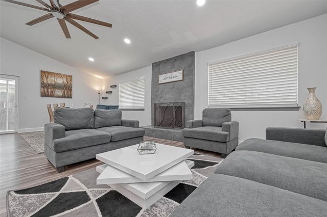 11618 Corona Lane, Houston, TX 77072