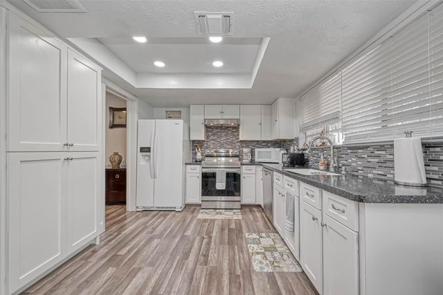 11618 Corona Lane, Houston, TX 77072