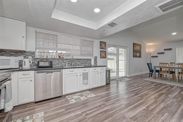 11618 Corona Lane, Houston, TX 77072