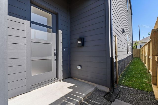 1215 Sampson Street, Houston, TX 77003