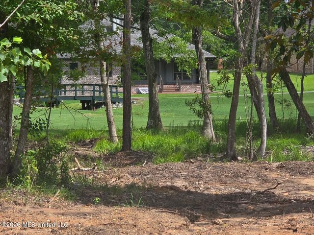 5516 Maluhia Cv, Diamondhead, MS 39525