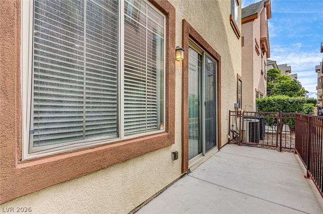 9205 Whitekirk Place, Las Vegas, NV 89145