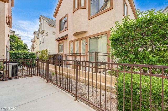 9205 Whitekirk Place, Las Vegas, NV 89145