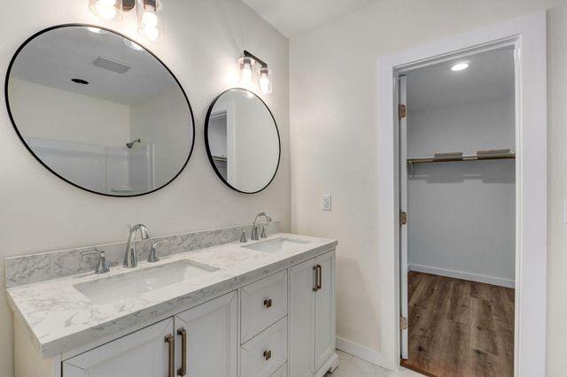 816 W Ildereen Street, Springfield, MO 65807