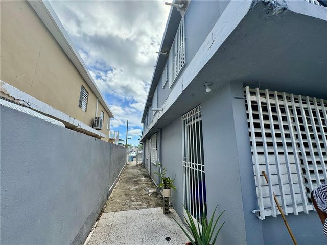 G4 7TH ST., CASTELLANA GARDENS DEV., Carolina, PR 00983