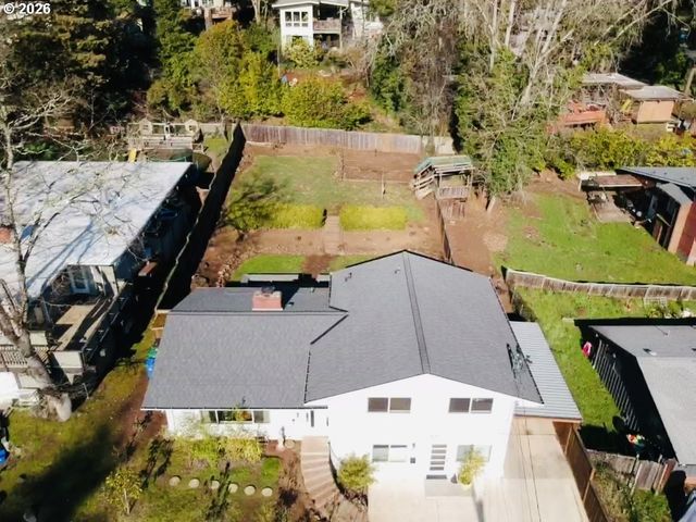 275 E 39TH Ave, Eugene, OR 97405