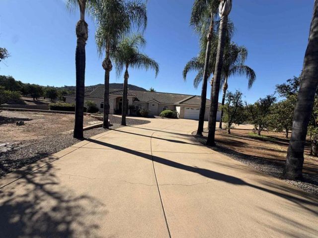 11690 Minneola Circle, Valley Center, CA 92082