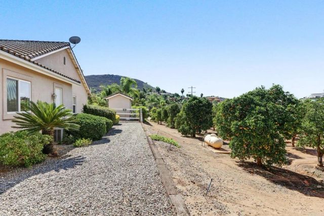 11690 Minneola Circle, Valley Center, CA 92082