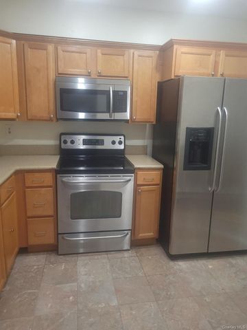 111 Woodland Hills Road, White Plains, NY 10603