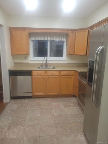 111 Woodland Hills Road, White Plains, NY 10603