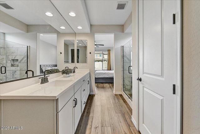 19892 W BADGETT Lane, Litchfield Park, AZ 85340