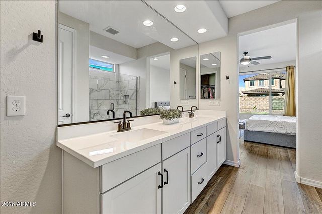 19892 W BADGETT Lane, Litchfield Park, AZ 85340