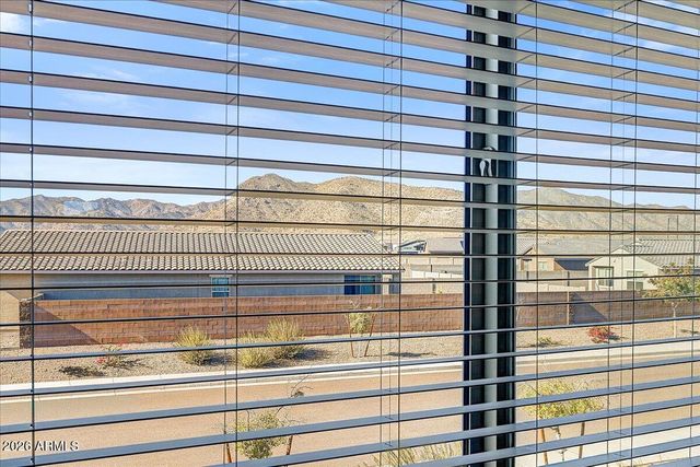 19892 W BADGETT Lane, Litchfield Park, AZ 85340