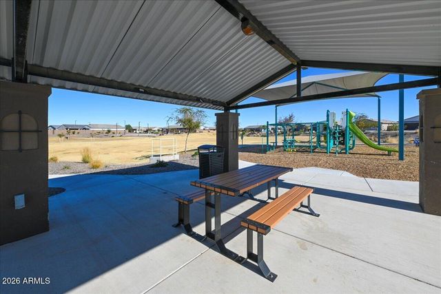 19892 W BADGETT Lane, Litchfield Park, AZ 85340