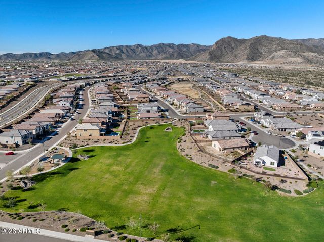 19892 W BADGETT Lane, Litchfield Park, AZ 85340