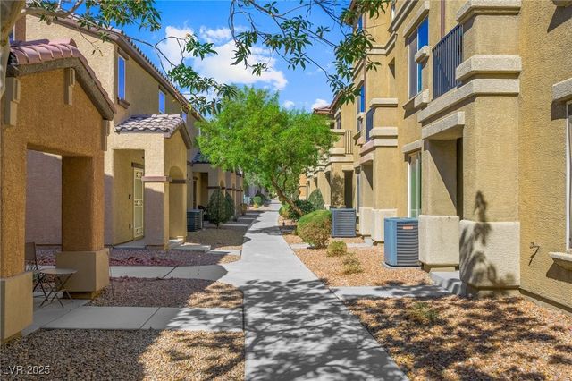 4533 Townwall Street, Las Vegas, NV 89115