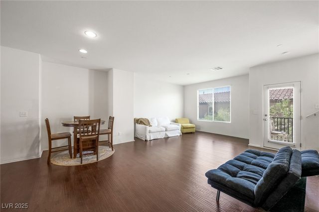 4533 Townwall Street, Las Vegas, NV 89115