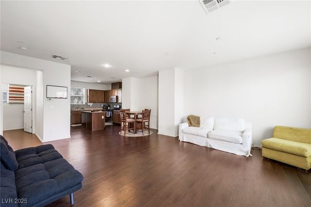 4533 Townwall Street, Las Vegas, NV 89115