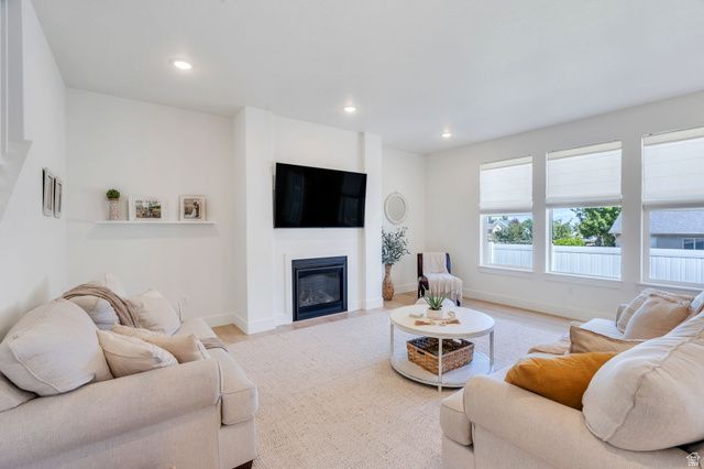 2664 W MAPLE ST, Mapleton, UT 84664