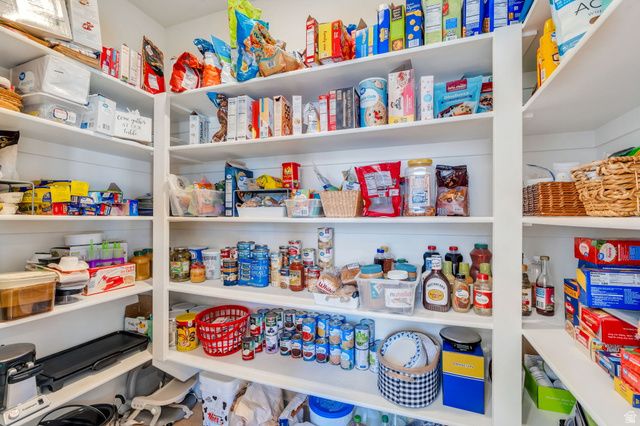 2664 W MAPLE ST, Mapleton, UT 84664