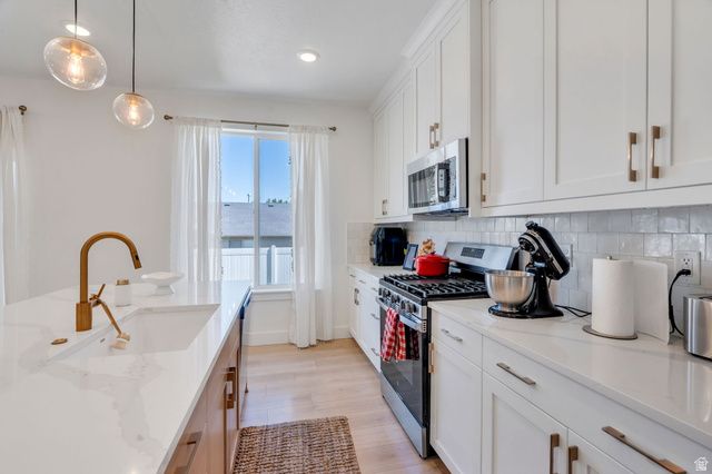 2664 W MAPLE ST, Mapleton, UT 84664
