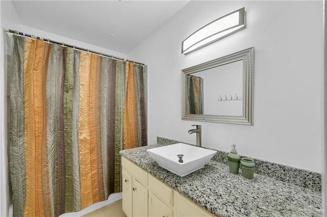 601 Hibiscus Avenue 16, Mcallen, TX 78501