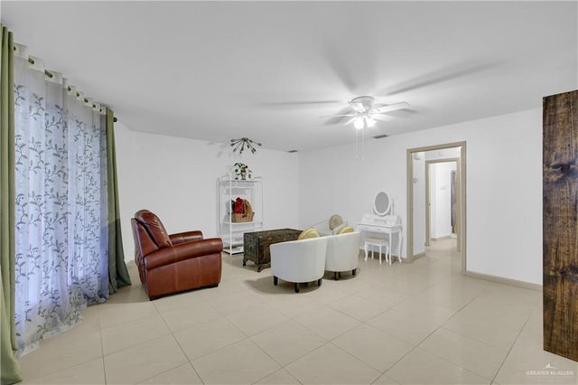 601 Hibiscus Avenue 16, Mcallen, TX 78501