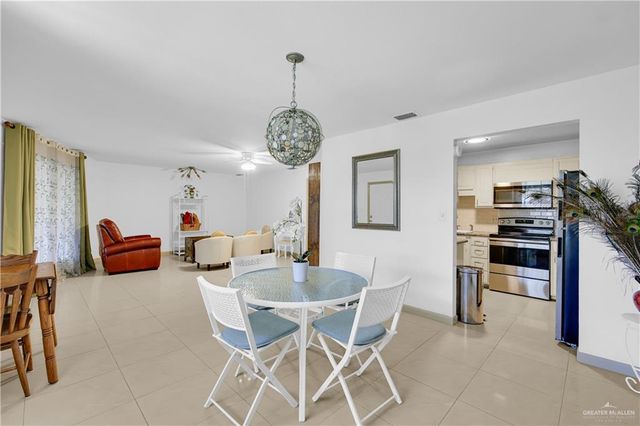 601 Hibiscus Avenue 16, Mcallen, TX 78501