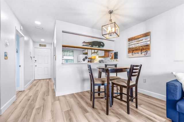 6077 113TH STREET 621, Seminole, FL 33772