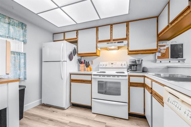 6077 113TH STREET 621, Seminole, FL 33772