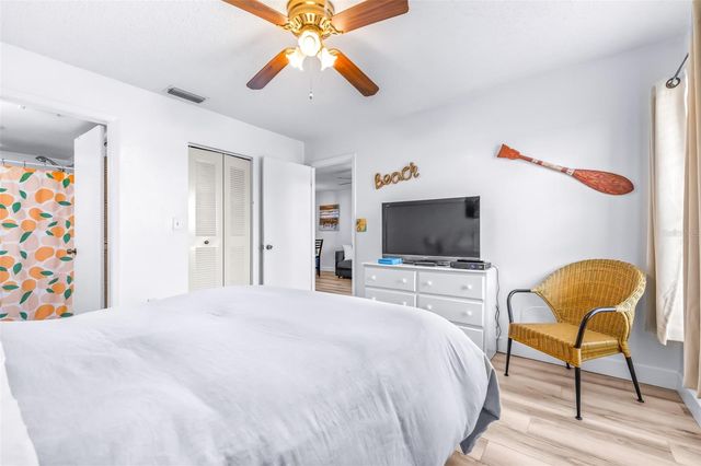 6077 113TH STREET 621, Seminole, FL 33772