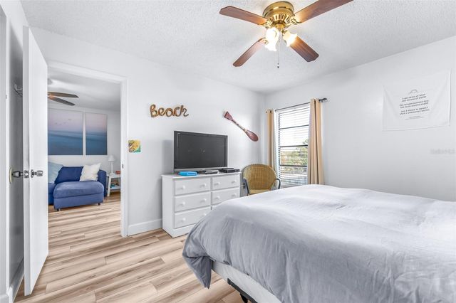 6077 113TH STREET 621, Seminole, FL 33772